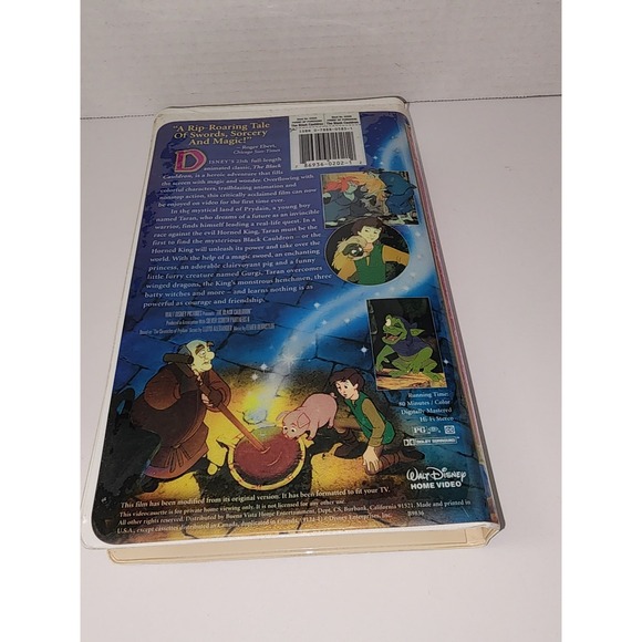 Walt‎ Disney The Black Cauldron VHS Movie in Clamshell Masterpiece - Picture 3 of 3